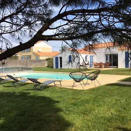 Gite Avec Piscine Privative LʼAiguillon-sur-Vie Kültér fotó