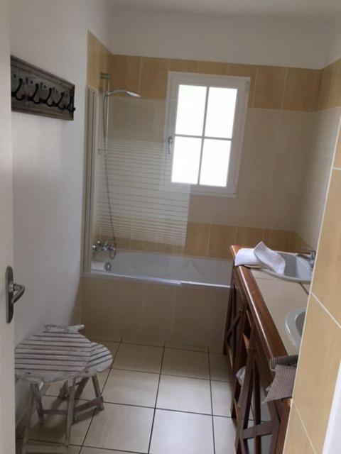 Gite Avec Piscine Privative LʼAiguillon-sur-Vie Kültér fotó